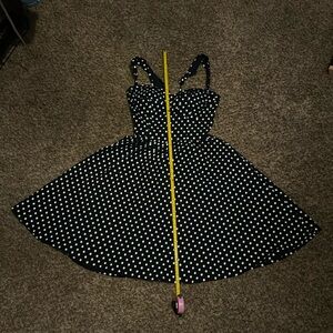 Black and white polka dot dress 50’s style